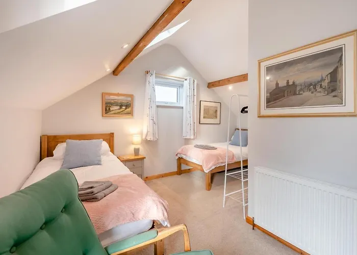 2 Bed In Oc-t34776 *